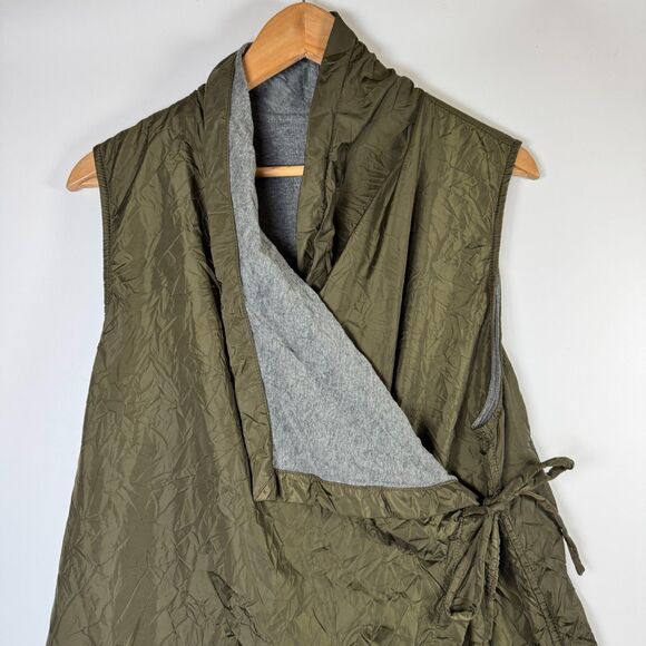 Chalet et Ceci Wrap Vest Womens Medium Olive Green Asymmetrical Crinkle Lined - Picture 2 of 11